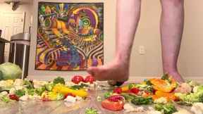 Size 16 Foot Crush with Vegetables