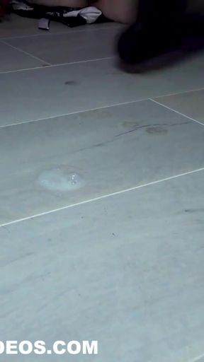 I SWALLOW MORE THAN A V8! GANGBANG PENNY WANTS CUM   Clip 3
