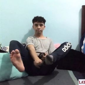 Slim Latin teen playing with his ass and jerking in solo action