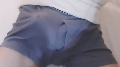 Amateur bloke plays with his huge dong in front of the cam