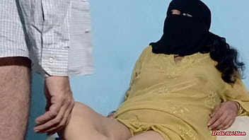 Muslim step Bhabhi says &quot_Meine use kaha to boht mgr wo sunta nhi, bus gaand do muje meine chodna hai so he fucked me hard in nakaab