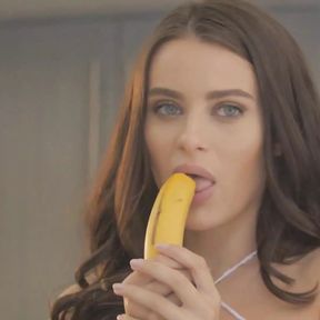 Big Tits Babe Lana Rhoades Masturbating JOI