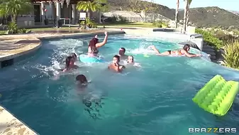 Spring break orgy party - Hot