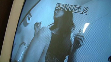 Jennifer White Blowjob and Facial at Glory Hole