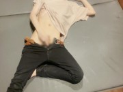 ネカフェで寝転って身体捩らせながらオナニーしてみた♡ちんちん気持ちいいっ// Masturbation while twisting my body