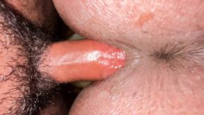 Jab Gujrati Saasuma Apni Baalon Mein Kanghe Karatee hue tab Damadji ne assi say chudai (Desi mother-in-law fucked by son-in-law)