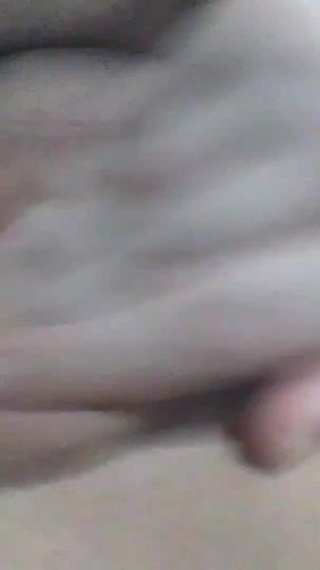 Sexy BBW Giantess Masturbates Her Wet Pussy Legshaking