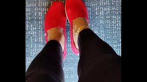Watch Me Cum In My Red Toms