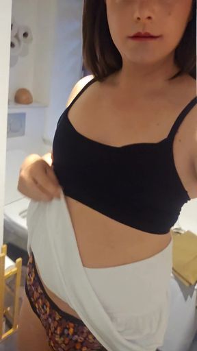 What Do You Think of My Outfit?