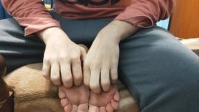 College Bet Foot Tickling – Can She Hold Back the Laughter?