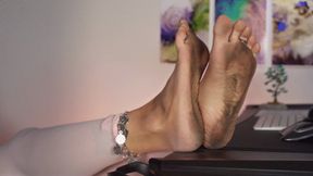 Khaleesi - Lick Feet Of Ukrainian Business Woman - Russian Language - 4K