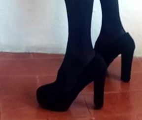 Painful no lube insertion makes me cum