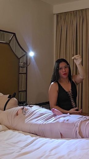 Dominafire Tormenting Mummified Slave