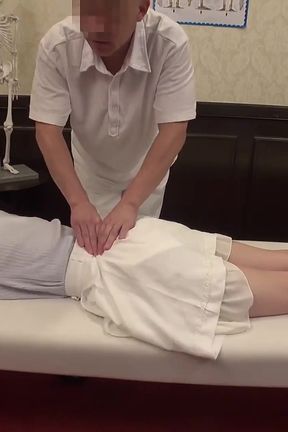 A Popular Magazine Model Massaged in the Clinic -3