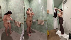 shower cam! squeaky clean after hot yoga with dani