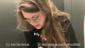Horny German Teen 18yo fucks herself at the Airport