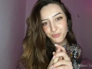 Mi nueva COMPAÑERA de cuarto me pide MARIHUANA y le doy mi VERGA  /  LADY 420 y EL PINO 420