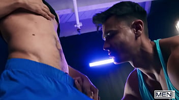 BROMO - Hunks MrDeepVoice And Leo Louis Suck Each Other&#039_s Cocks Until They Cum On Their Sexy Bodies