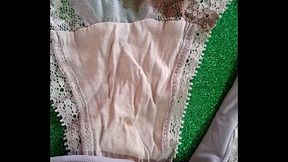 Los calzones sangrientos de una se&ntilde_ora