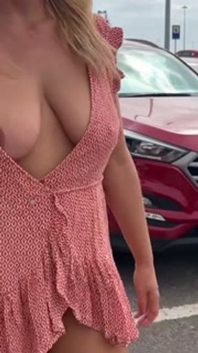 Braless forever / Flashing nipples on the street