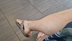 Playing in sandals in a busy cafe - Sweaty, dusty feet 1080HD