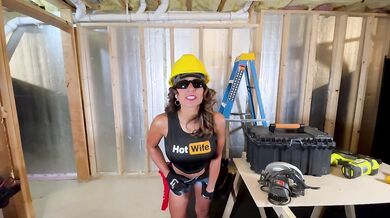 HOTWIFE GETS HER PUSSY HAMMERED