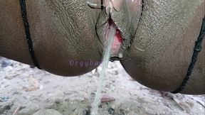 Mature African wife pees in public, caught on camera
