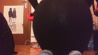 A nice pee seen up close for your stepmother Nicoletta watch her up close!
