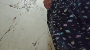 Bhabhi was alone at home and fingered her pussy