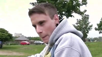 Watch this Czech Hunter get his cash while flirting with a skinny teen in public