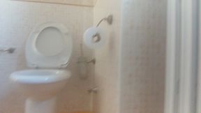 tua madre e una zoccola!
