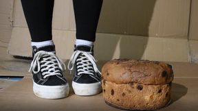 lady lana trample christmas cake