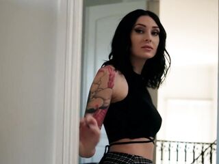 Seductive Roomies Scarlett Alexis & Charlotte Sins Have The Hots For Dante Colle