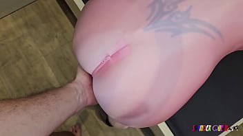 SpandexQueen sucks dick, comes twice and makes him cum on her pink spandex suit