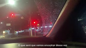 marido sai com esposa pelas ruas de sao paulo a procura de um comedor para saciar sua lascivia