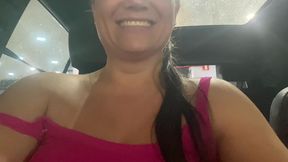 marido sai com esposa pelas ruas de sao paulo a procura de um comedor para saciar sua lascivia