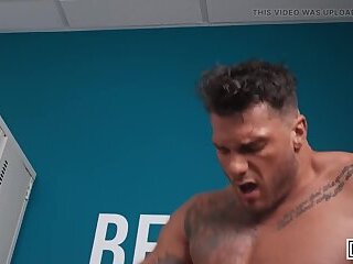 MEN - William Seed Drills Arno Antino’s Ass In The Locker Room After A Tense Gym Tease