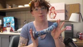 NSFW Review of the Night King Dildo by Uberrime