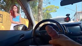 Punheta arriscada para safada na rua que estava no ponto de &ocirc_nibus!
