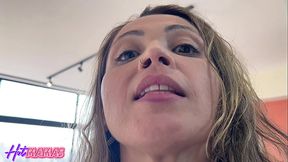 MILF casada em menage a trois com o marido corno e um amante de pau grande