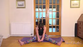 Hotty mature Aunt Judy shares her workout routine with chubby amateur big