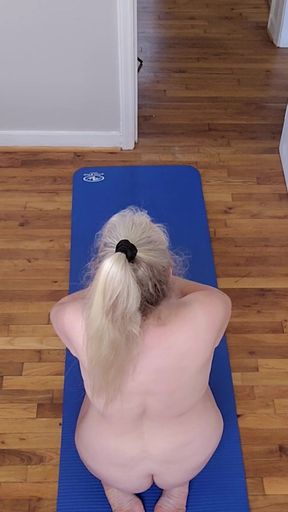 Jerkoff To Hot BBW Doing Naked Yoga!