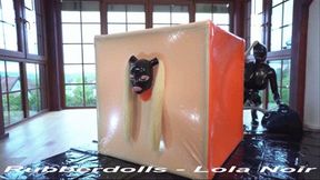 Lola Noir - Latex Lea Anderson - Teased In The Vac Cube - wmv