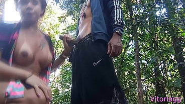 ENCONTREI UMA SURPRESA NA TRILHA .