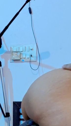 I Love Big Cocks That Can Stretch My Big Pussy.   Clip 1