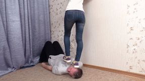 Blonde with nice ass tramples head and chest of a gentleman, vf1646x 1080p
