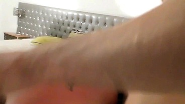 MEU VIZINHA PERLA AMA TER SEU BUNDA QUEBRADA BEM