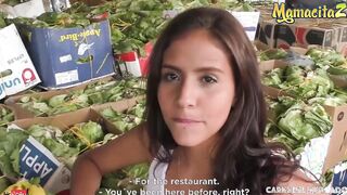 CARNE DEL MERCADO Evelin Suarez Tries On Web Webcam Logan's Banana