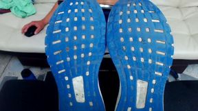 Altletic Latino Shows His Sole