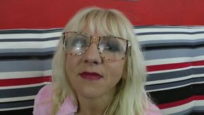 Therese Dune &mdash;  a pretty cougar  &mdash;  confides in front of the camera